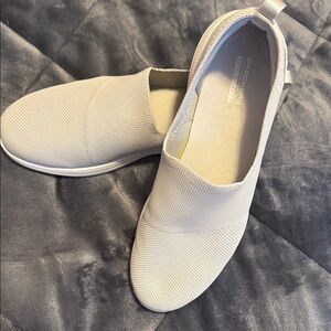 Skechers Women's grey Slip-On Air Cooled Goga Mat shoes